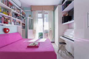 Beautiful & Cozy. With Balcony & Piano
